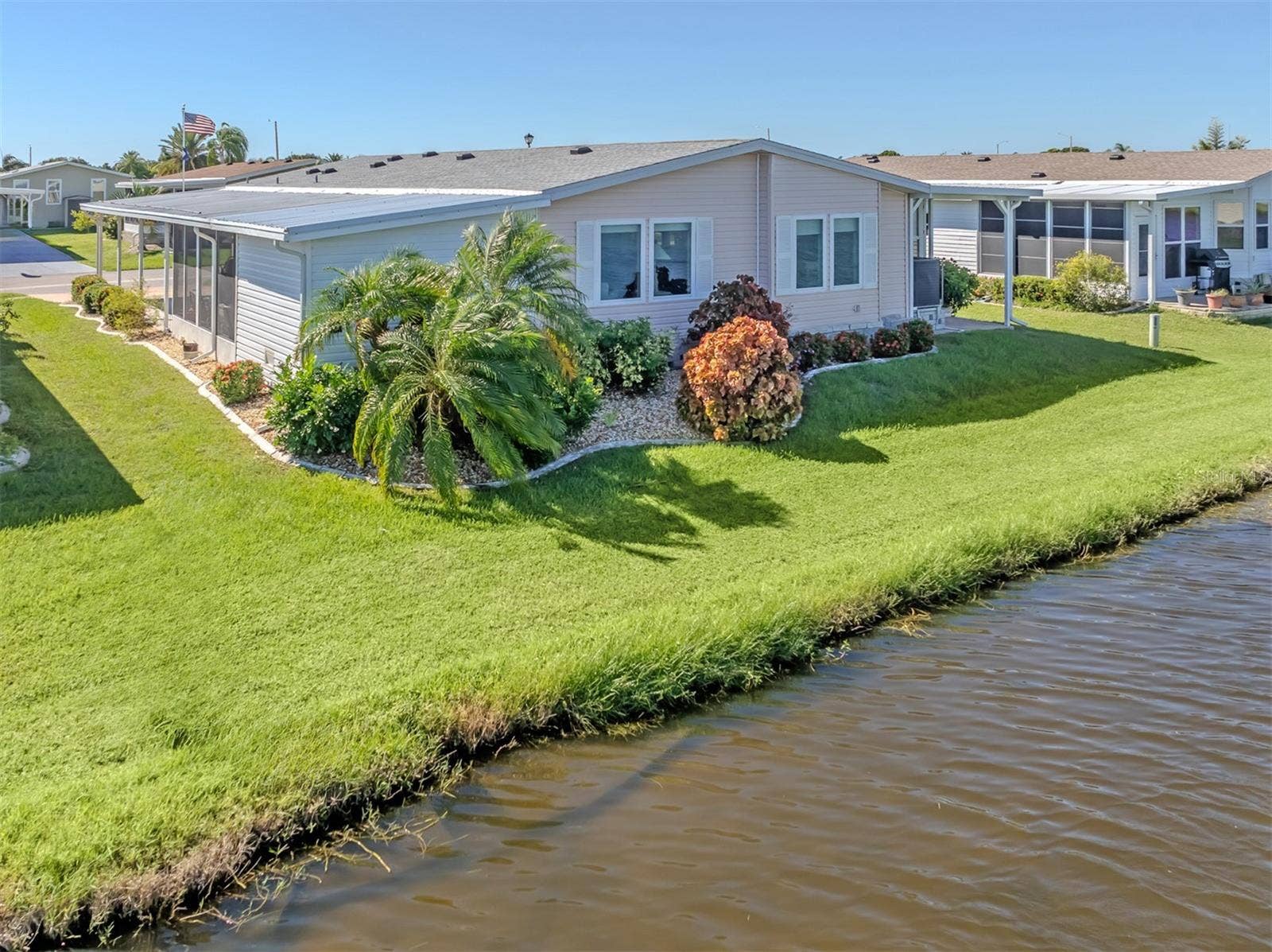492 SCHOONER STREET, North Port, FL 34287 492 SCHOONER STREET, North Port, FL 34287