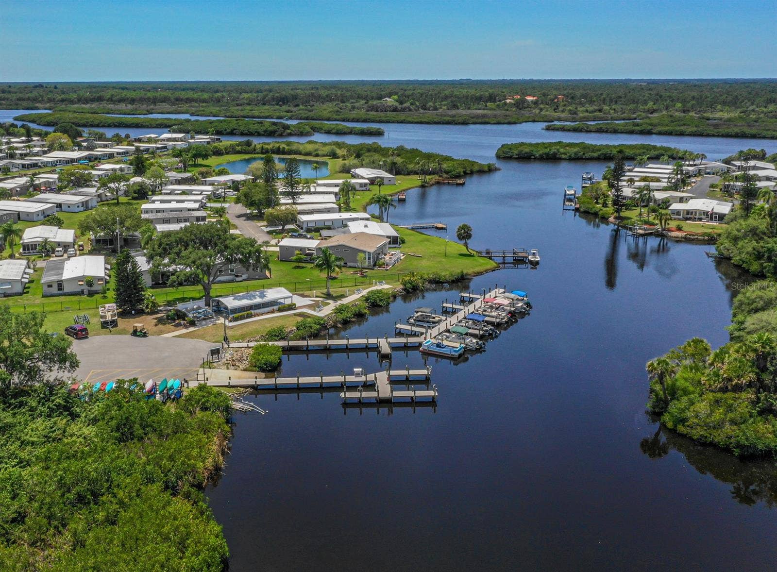492 SCHOONER STREET, North Port, FL 34287 492 SCHOONER STREET, North Port, FL 34287