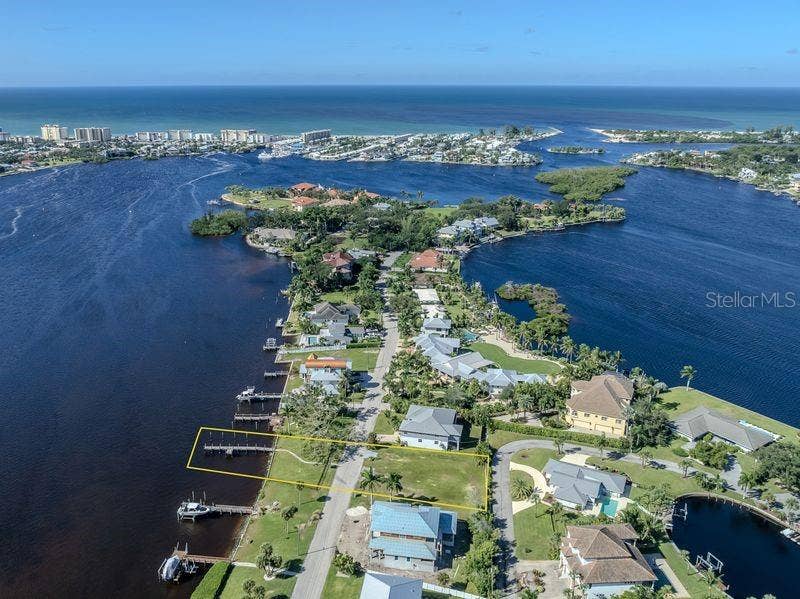 312 SUNRISE DRIVE, Nokomis, FL 34275 Subject Property Looking West