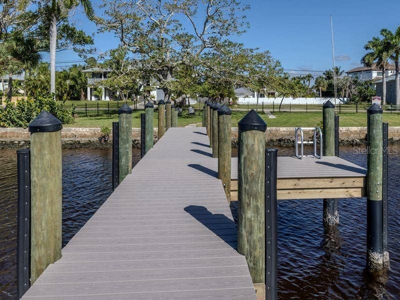 312 SUNRISE DRIVE, Nokomis, FL 34275 312 SUNRISE DRIVE, Nokomis, FL 34275