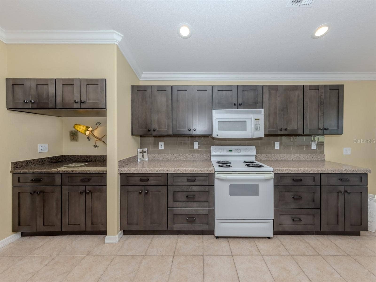 228 WETHERBY STREET, Venice, FL 34293 228 WETHERBY STREET, Venice, FL 34293