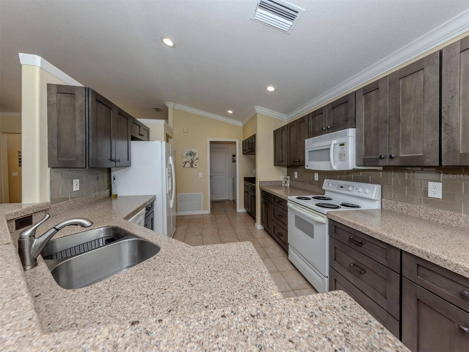228 WETHERBY STREET, Venice, FL 34293 228 WETHERBY STREET, Venice, FL 34293