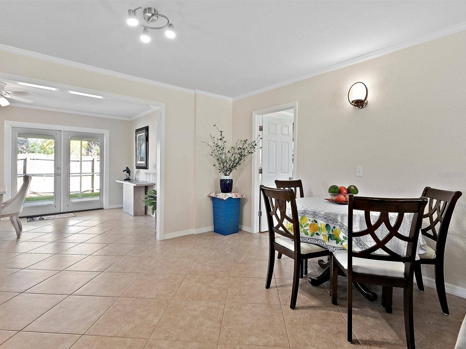 596 CARMEL ROAD, Venice, FL 34293 596 CARMEL ROAD, Venice, FL 34293