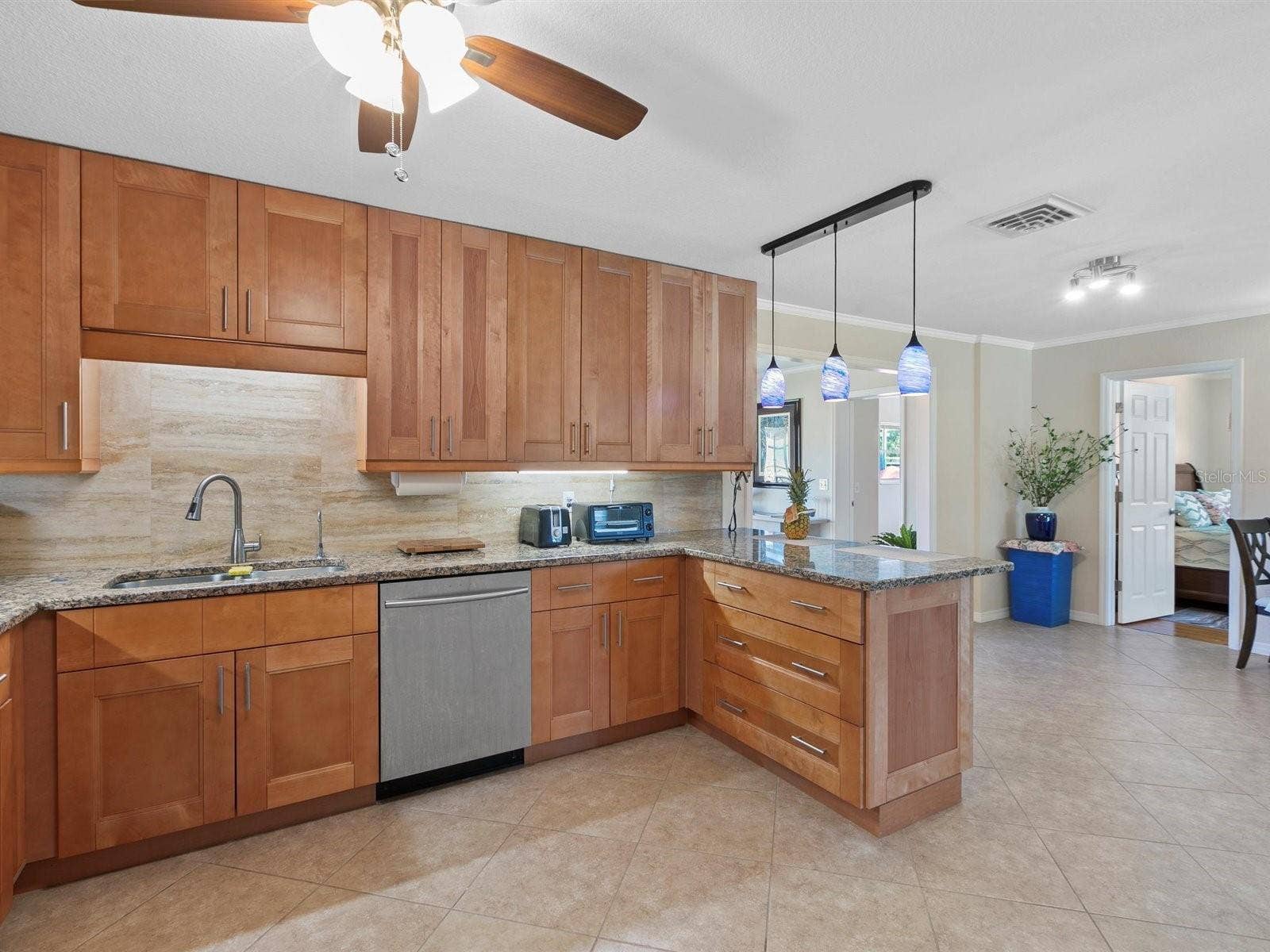 596 CARMEL ROAD, Venice, FL 34293 596 CARMEL ROAD, Venice, FL 34293