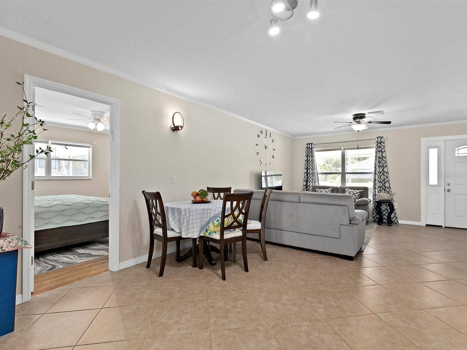 596 CARMEL ROAD, Venice, FL 34293 596 CARMEL ROAD, Venice, FL 34293