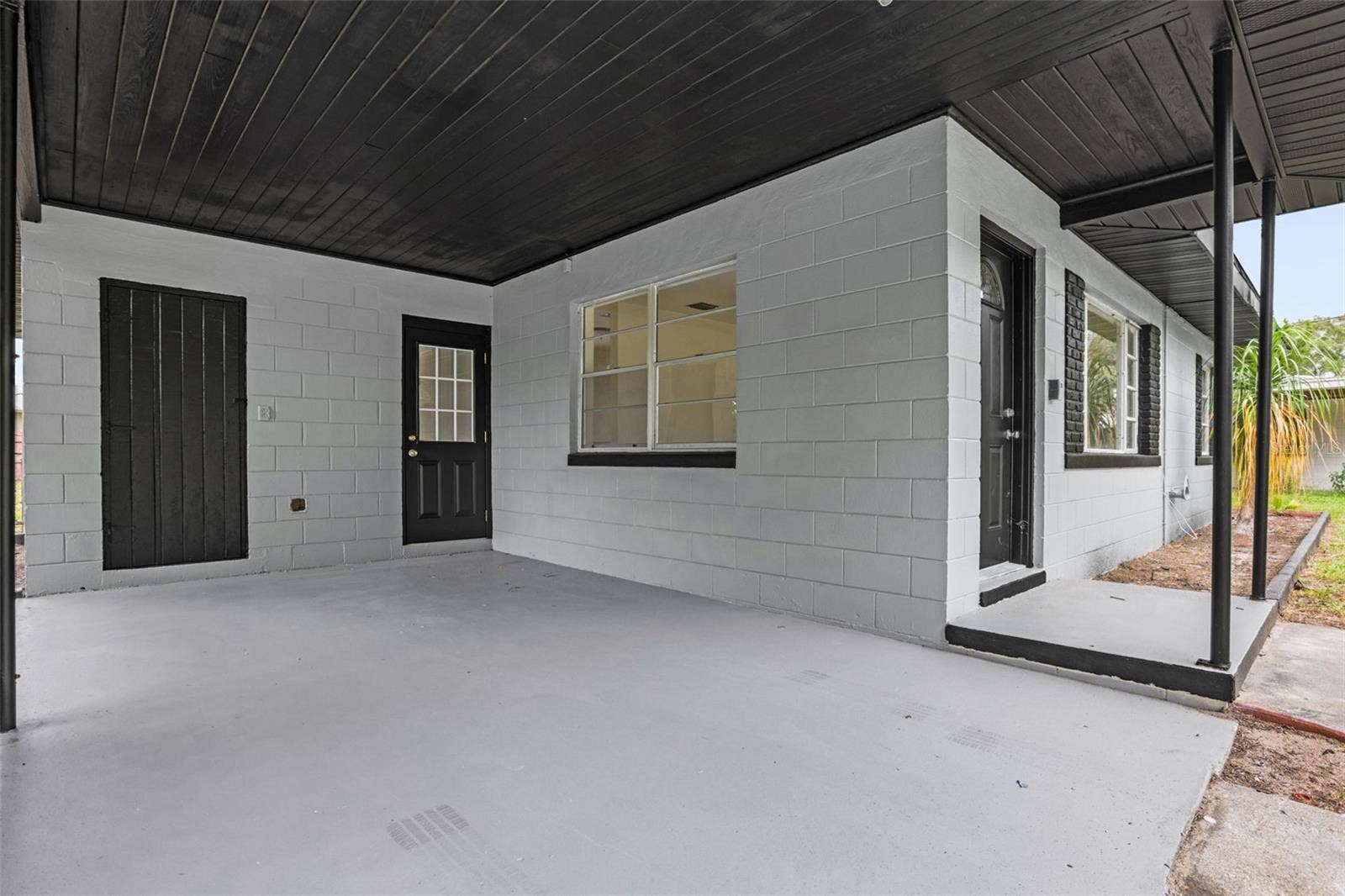 2012 HELMS AVENUE, Leesburg, FL 34748