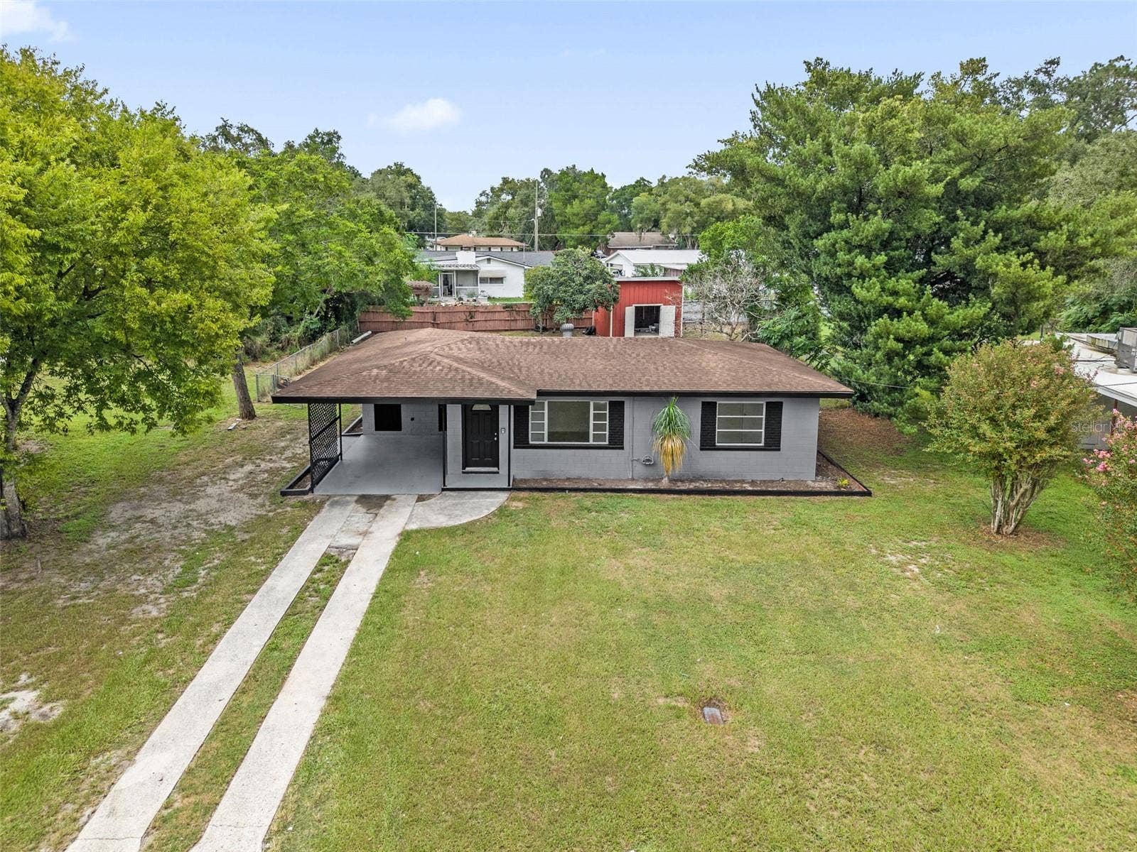 2012 HELMS AVENUE, Leesburg, FL 34748