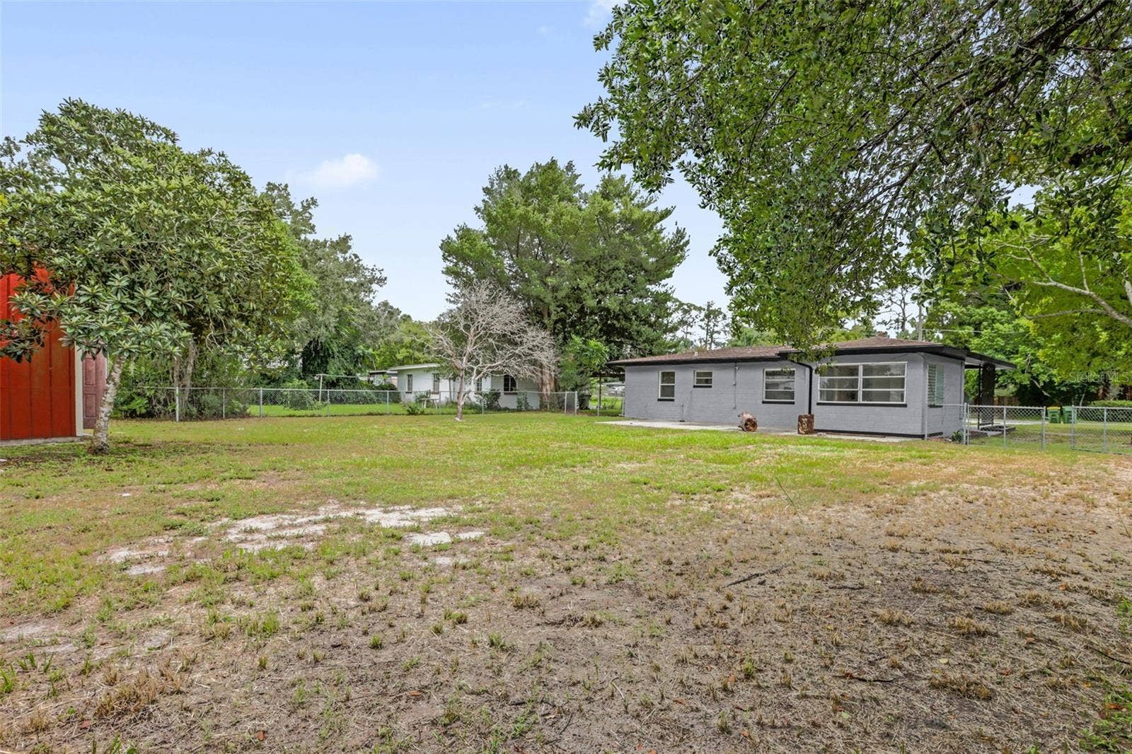 2012 HELMS AVENUE, Leesburg, FL 34748