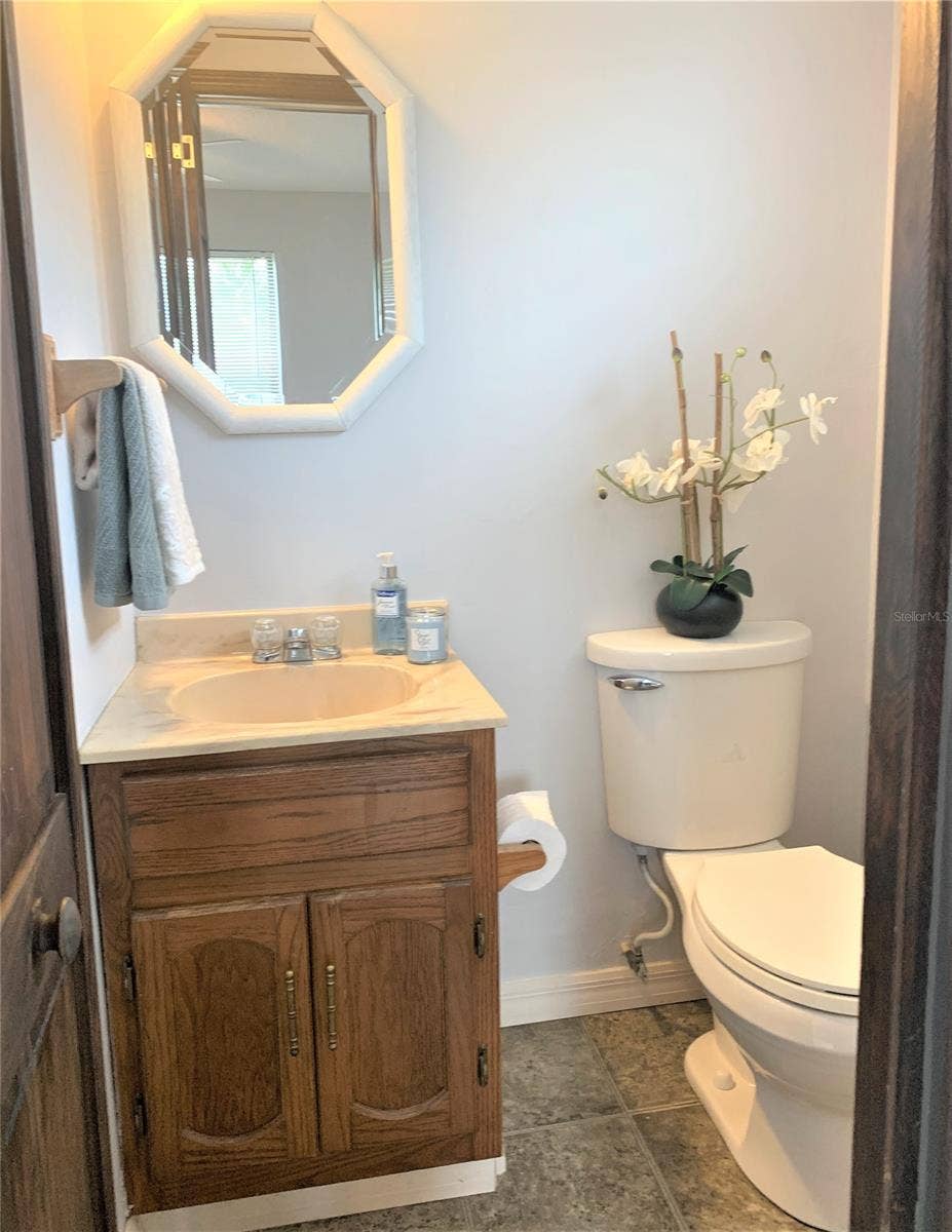 South Daytona, FL 32119 Half Bathroom in Bdrm 4
