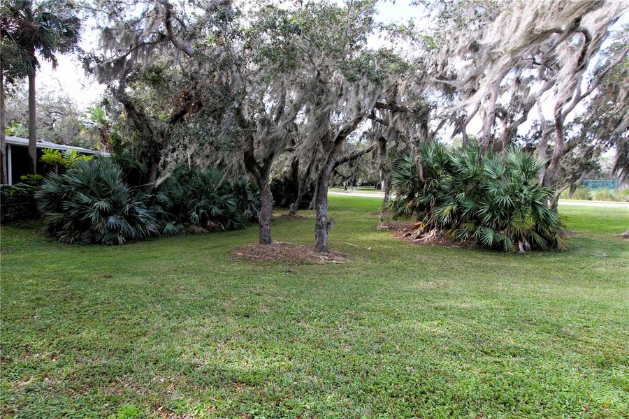 Property photo for 498 SIOUX BOULEVARD, Oak Hill, FL