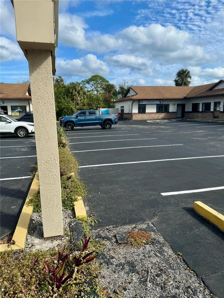2335 S RIDGEWOOD AVENUE, South Daytona, FL 32119
