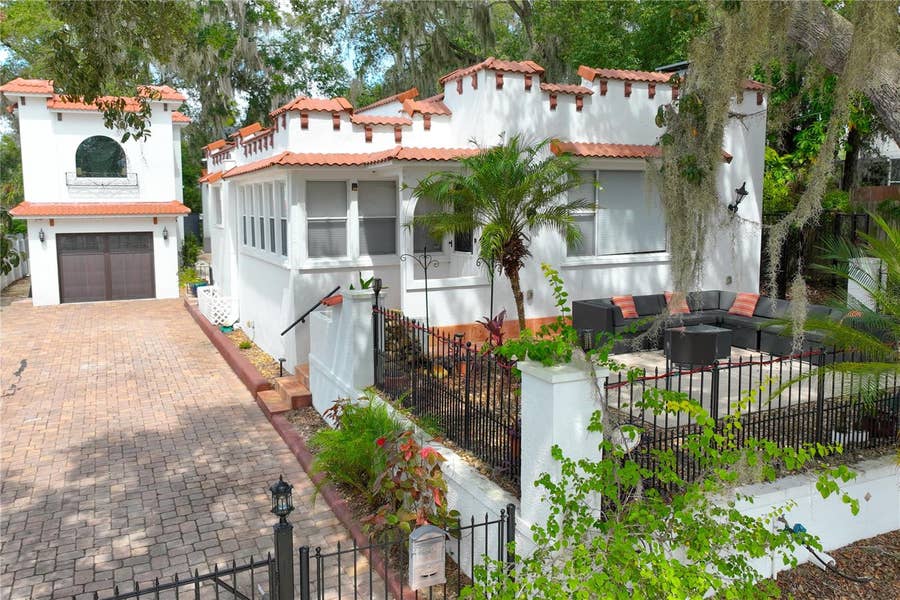 Property photo for 229 E 6TH AVENUE, Mount Dora, FL