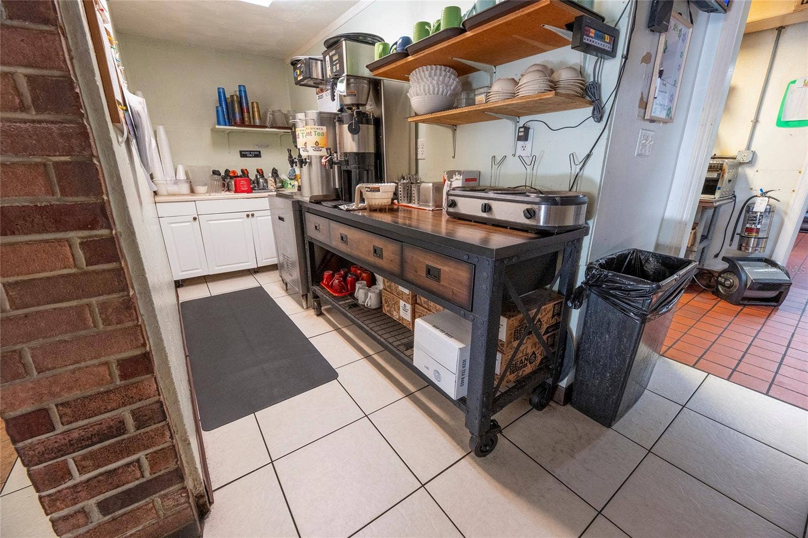966 REED CANAL ROAD, South Daytona, FL 32119 Kitchen Area