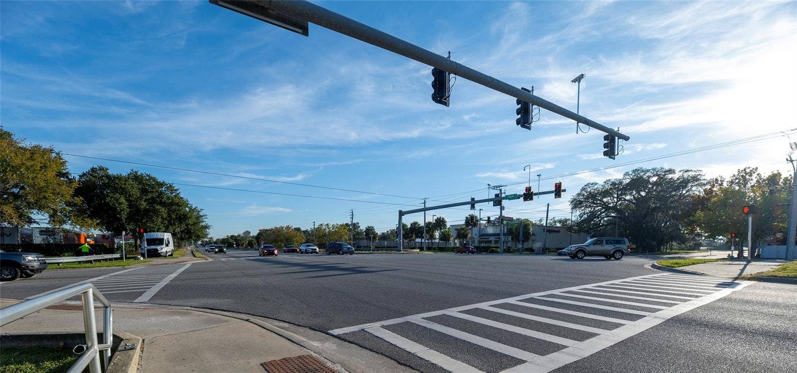 966 REED CANAL ROAD, South Daytona, FL 32119 Corner location with Traffic lights