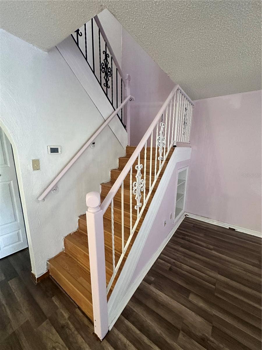 2016 OAK MEADOW CIRCLE, South Daytona, FL 32119 2016 OAK MEADOW CIRCLE, South Daytona, FL 32119