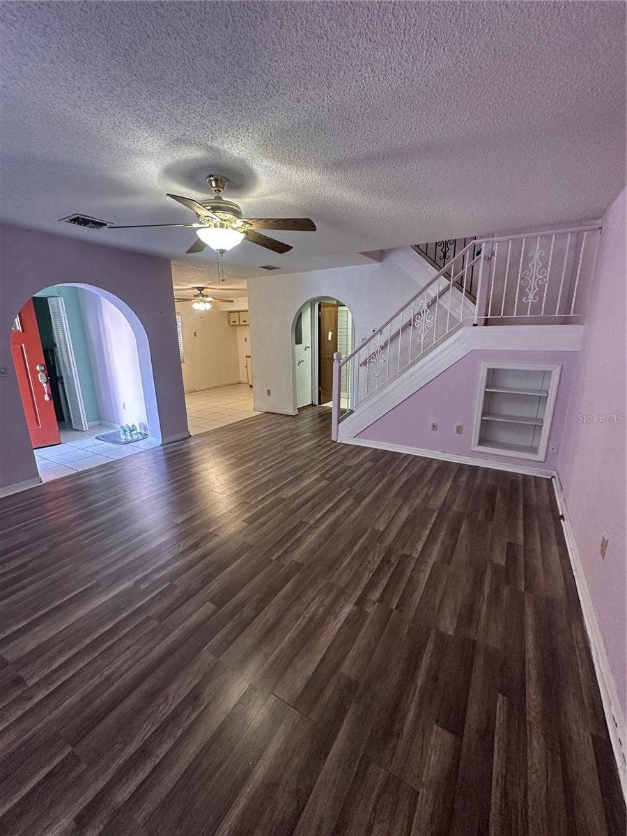 2016 OAK MEADOW CIRCLE, South Daytona, FL 32119 2016 OAK MEADOW CIRCLE, South Daytona, FL 32119