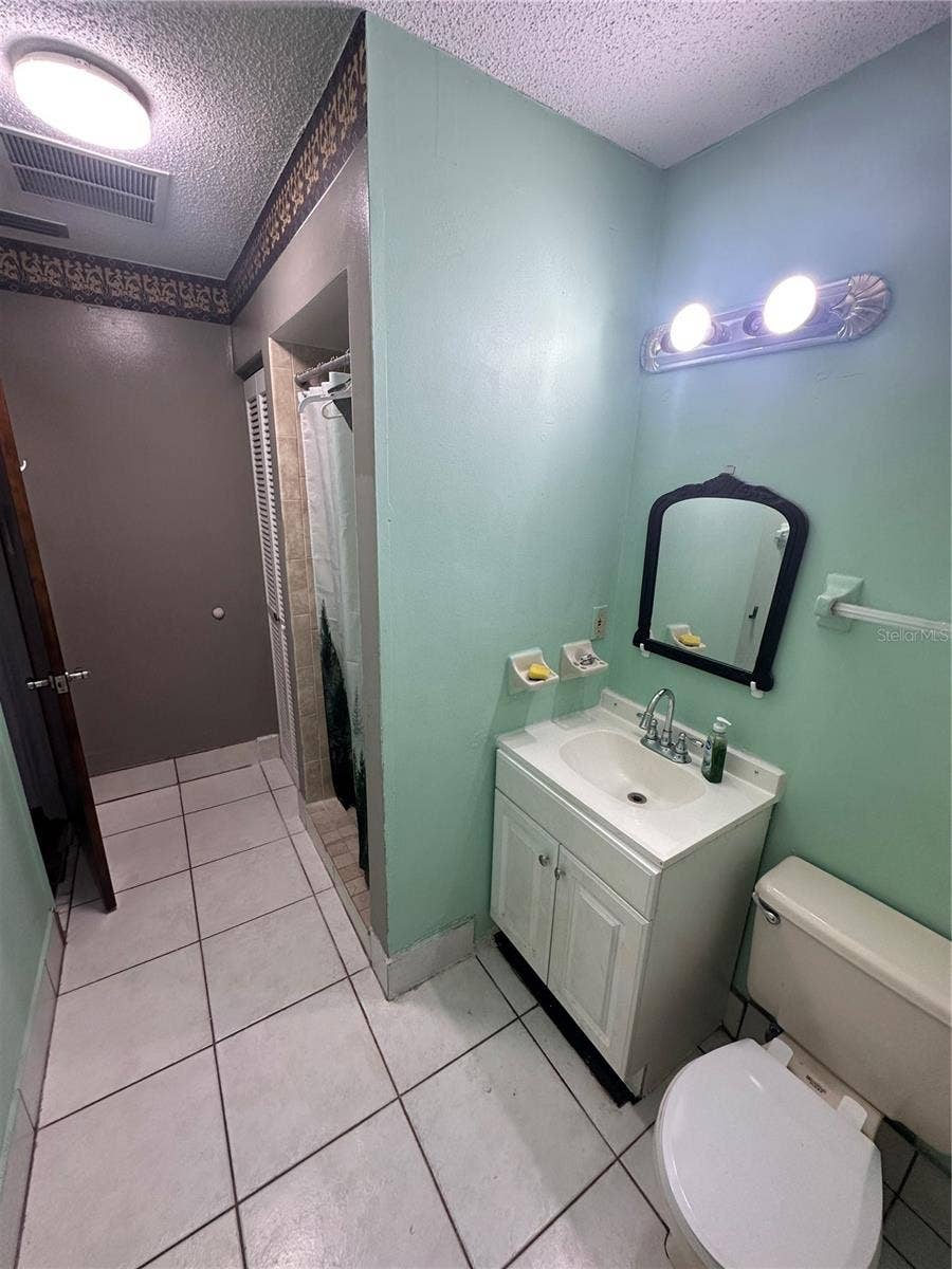 2016 OAK MEADOW CIRCLE, South Daytona, FL 32119 2016 OAK MEADOW CIRCLE, South Daytona, FL 32119
