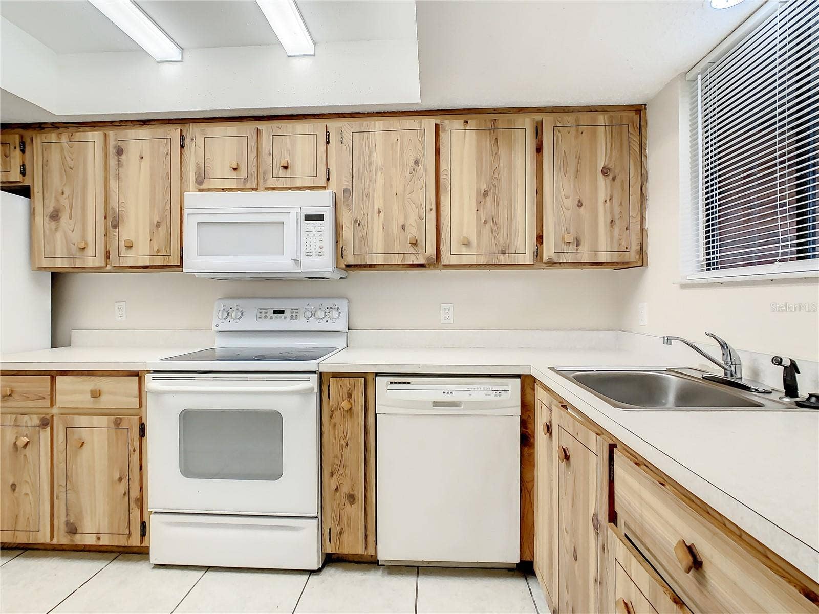 232 N RIDGEWOOD AVENUE, #G41, Edgewater, FL 32132 232 N RIDGEWOOD AVENUE, #G41, Edgewater, FL 32132
