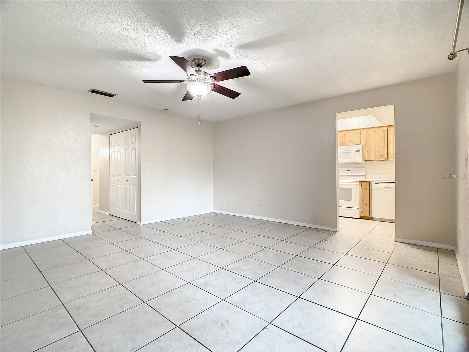 232 N RIDGEWOOD AVENUE, #G41, Edgewater, FL 32132 232 N RIDGEWOOD AVENUE, #G41, Edgewater, FL 32132