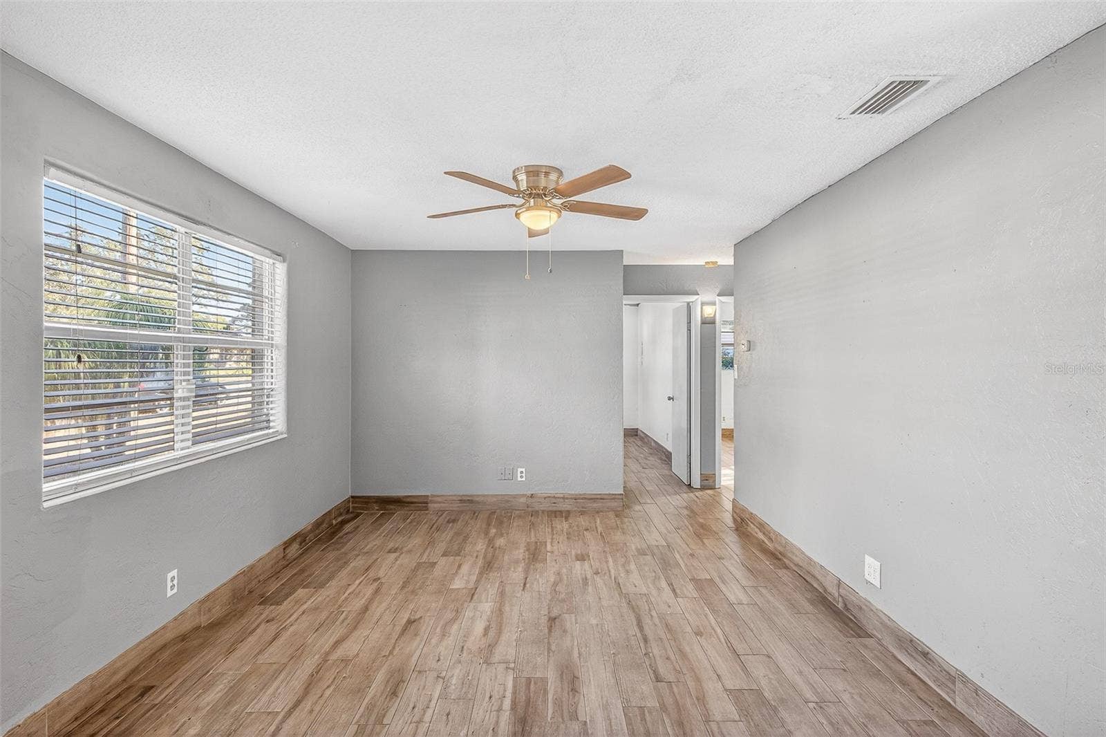 1806 JAMES STREET, South Daytona, FL 32119 1806 JAMES STREET, South Daytona, FL 32119