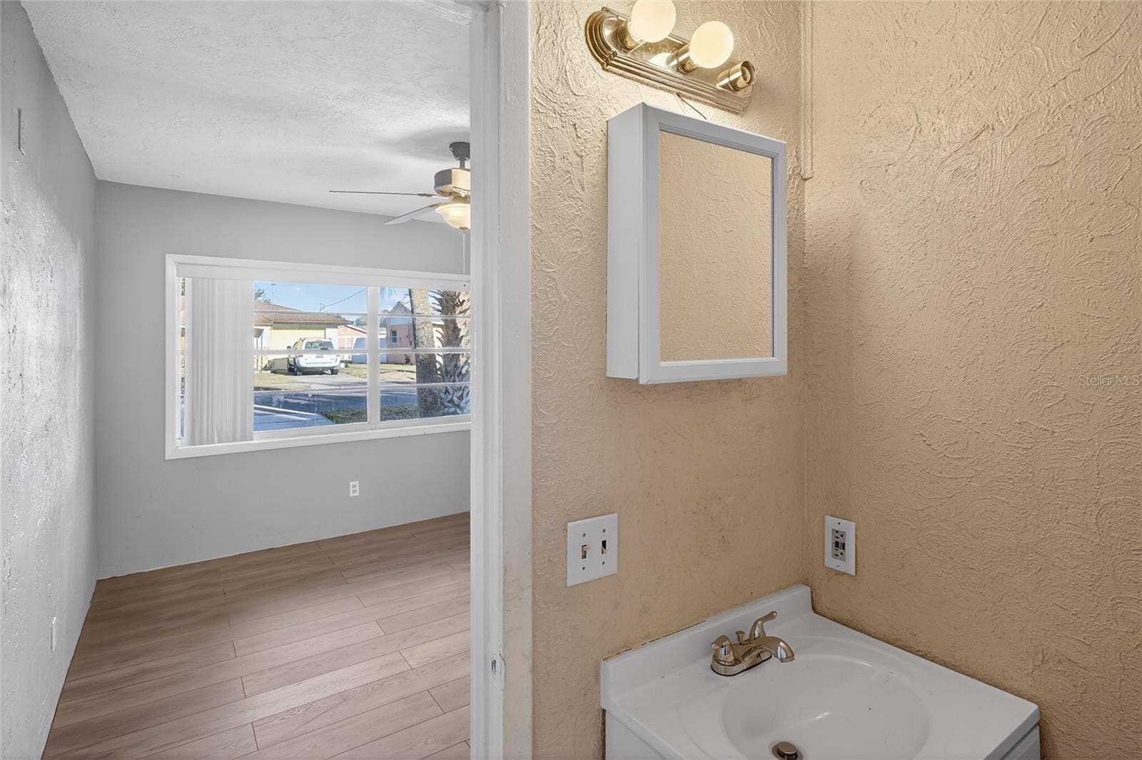 1806 JAMES STREET, South Daytona, FL 32119 1806 JAMES STREET, South Daytona, FL 32119