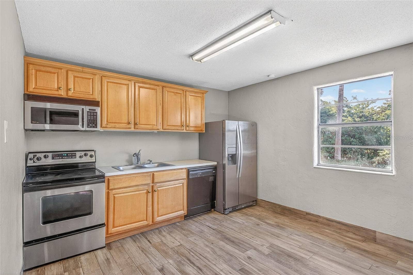1806 JAMES STREET, South Daytona, FL 32119 1806 JAMES STREET, South Daytona, FL 32119