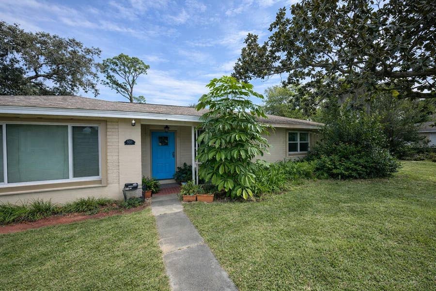 Property photo for 321 ROSLYN AVENUE, New Smyrna Beach, FL
