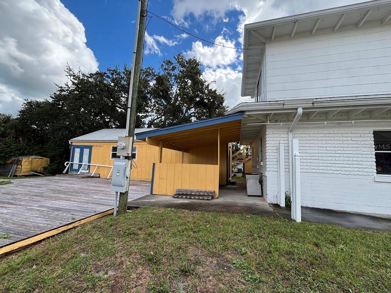 1871 S RIDGEWOOD AVENUE, South Daytona, FL 32119