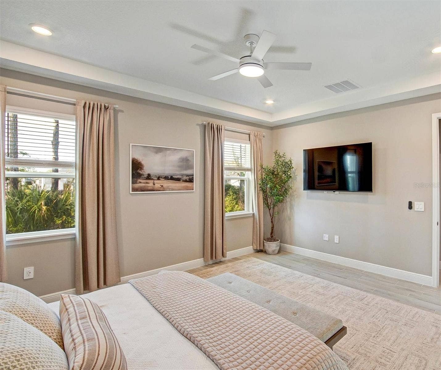 2121 DIVOT DRIVE, Daytona Beach, FL 32124 2121 DIVOT DRIVE, Daytona Beach, FL 32124