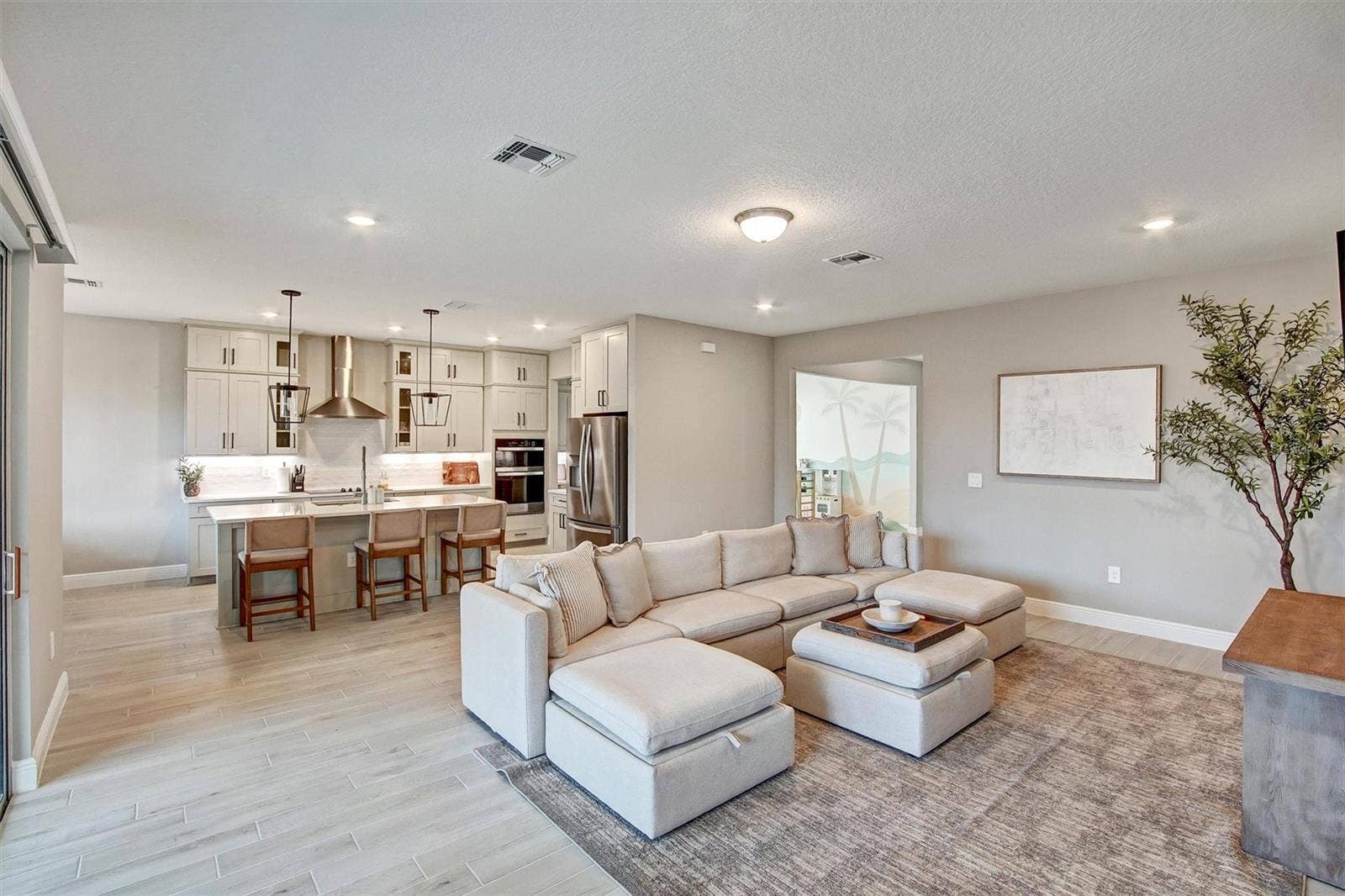 2121 DIVOT DRIVE, Daytona Beach, FL 32124 2121 DIVOT DRIVE, Daytona Beach, FL 32124