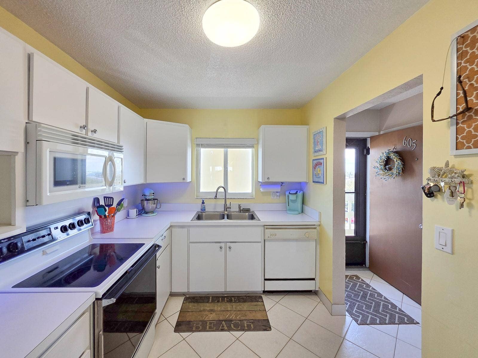 3606 S PENINSULA DRIVE, #605, Port Orange, FL 32127 Ocean views from your kitchen.....