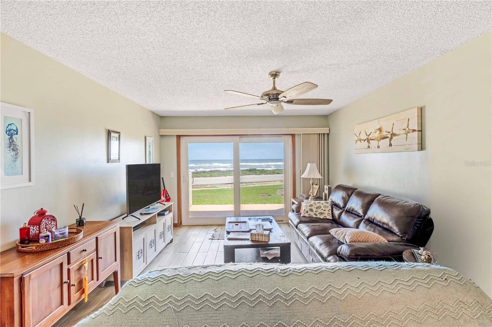 2222 OCEAN SHORE BOULEVARD, #102B, Ormond Beach, FL 32176 2222 OCEAN SHORE BOULEVARD, #102B, Ormond Beach, FL 32176