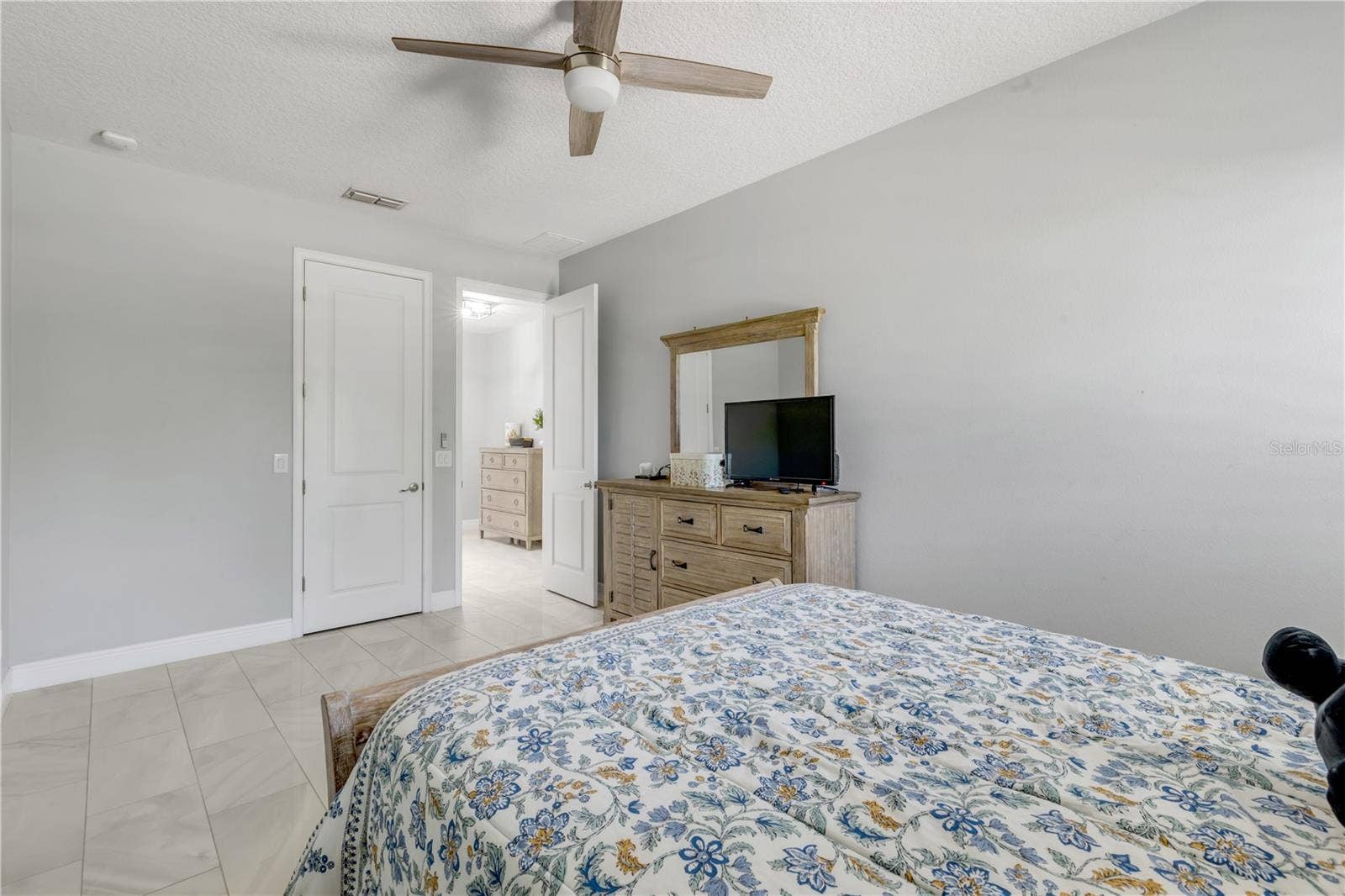 3029 ISOLA BELLA BOULEVARD, Mount Dora, FL 32757 3029 ISOLA BELLA BOULEVARD, Mount Dora, FL 32757