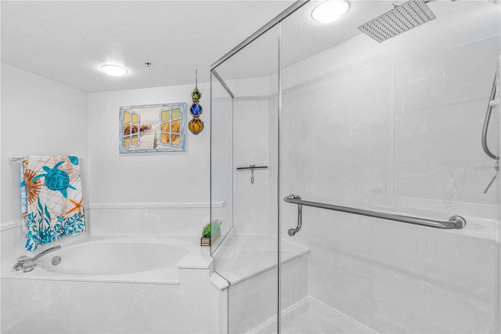 2967 S ATLANTIC AVENUE, #903, Daytona Beach Shores, FL 32118 Primary Bath Shower/Tub