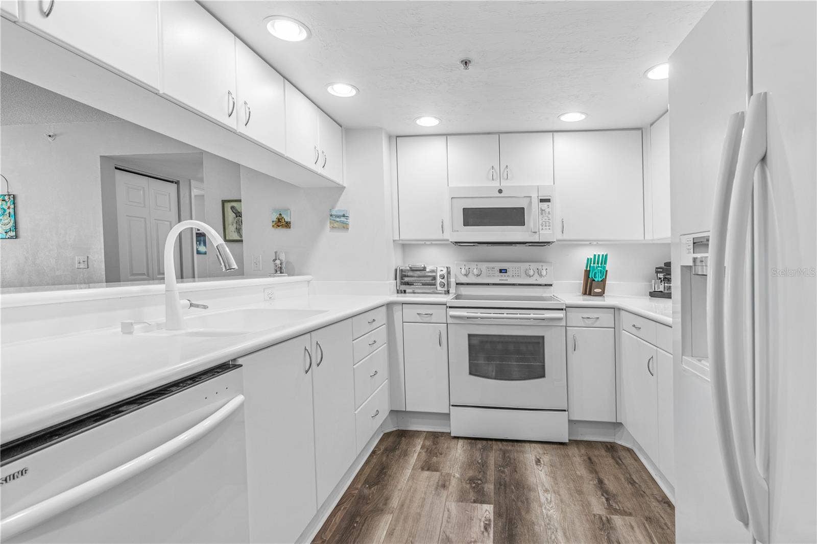 2967 S ATLANTIC AVENUE, #903, Daytona Beach Shores, FL 32118 Kitchen