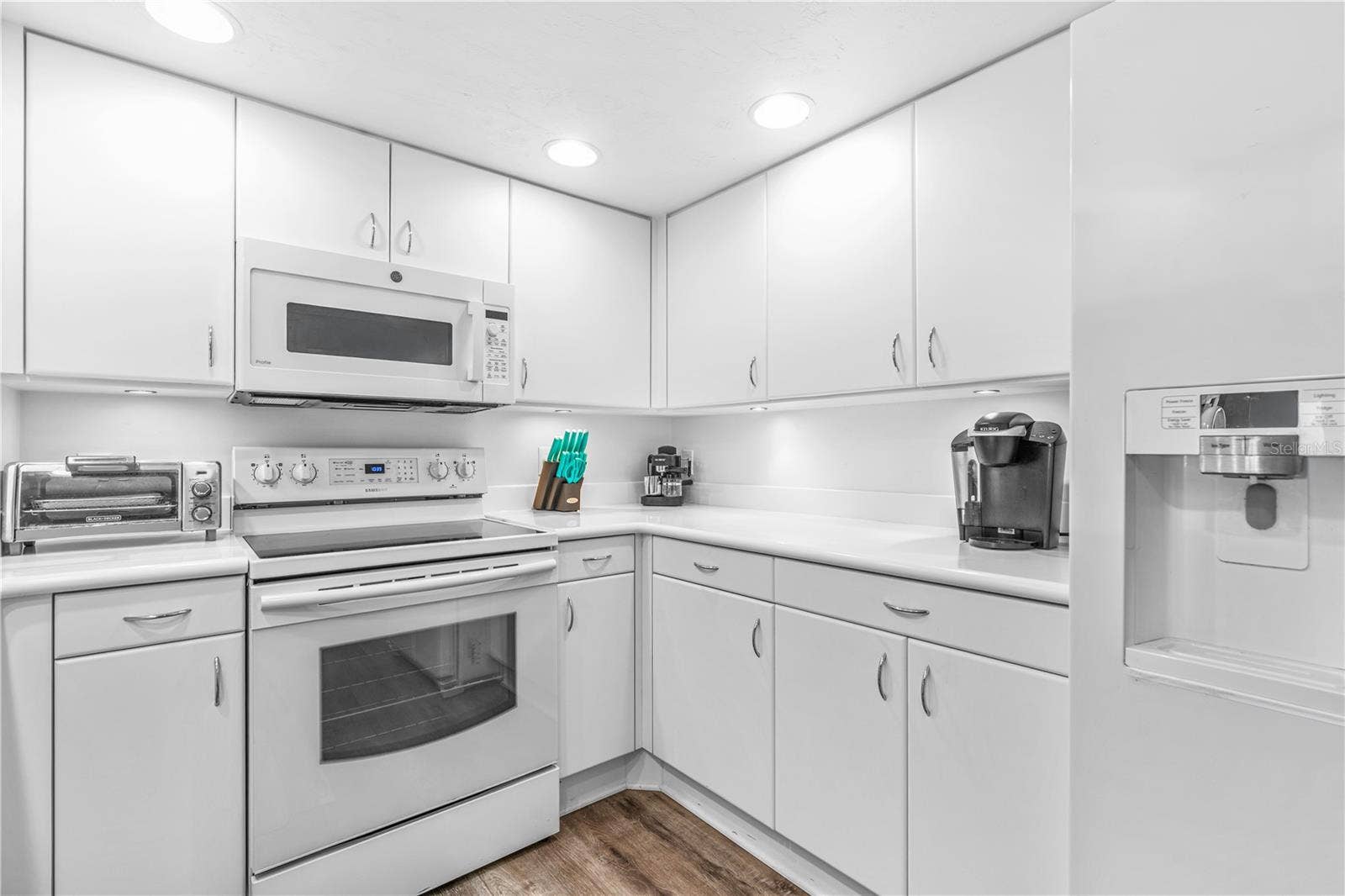 2967 S ATLANTIC AVENUE, #903, Daytona Beach Shores, FL 32118 Light and Bright Kitchen