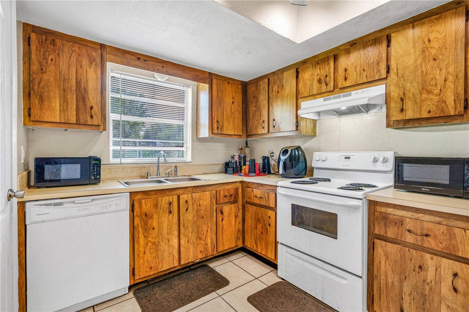 428 BANANA CAY DRIVE, #A, South Daytona, FL 32119
