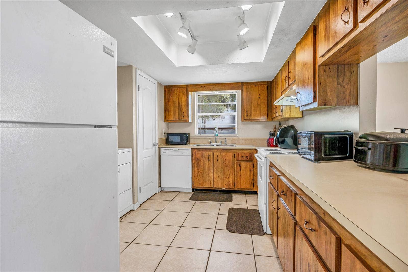428 BANANA CAY DRIVE, #A, South Daytona, FL 32119