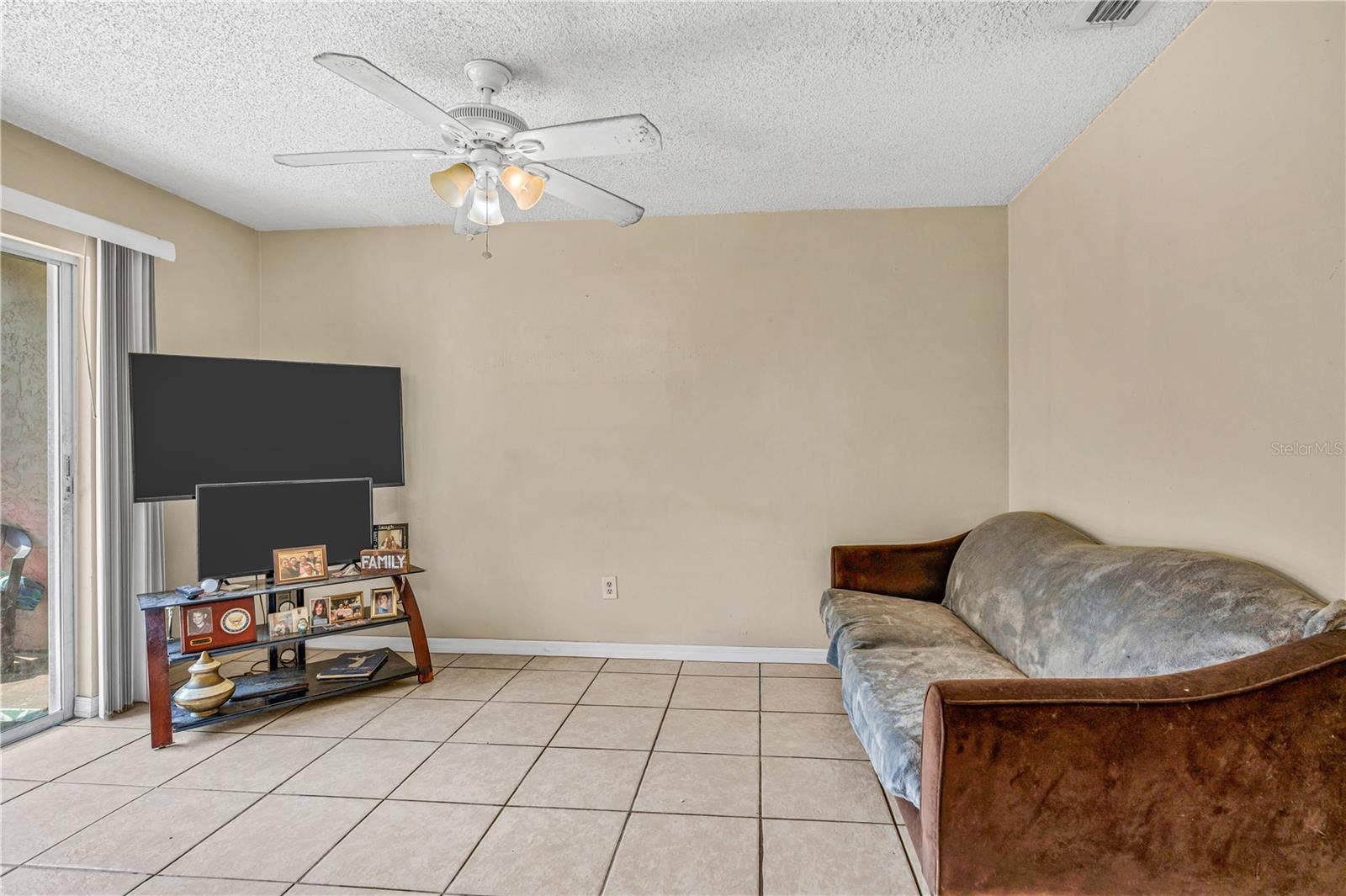 428 BANANA CAY DRIVE, #A, South Daytona, FL 32119