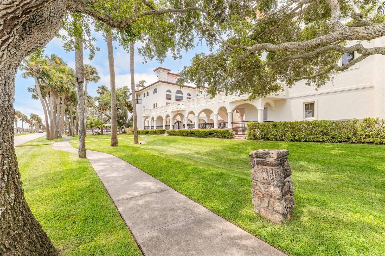 5090 RIVERSIDE DRIVE, #103, Port Orange, FL 32127