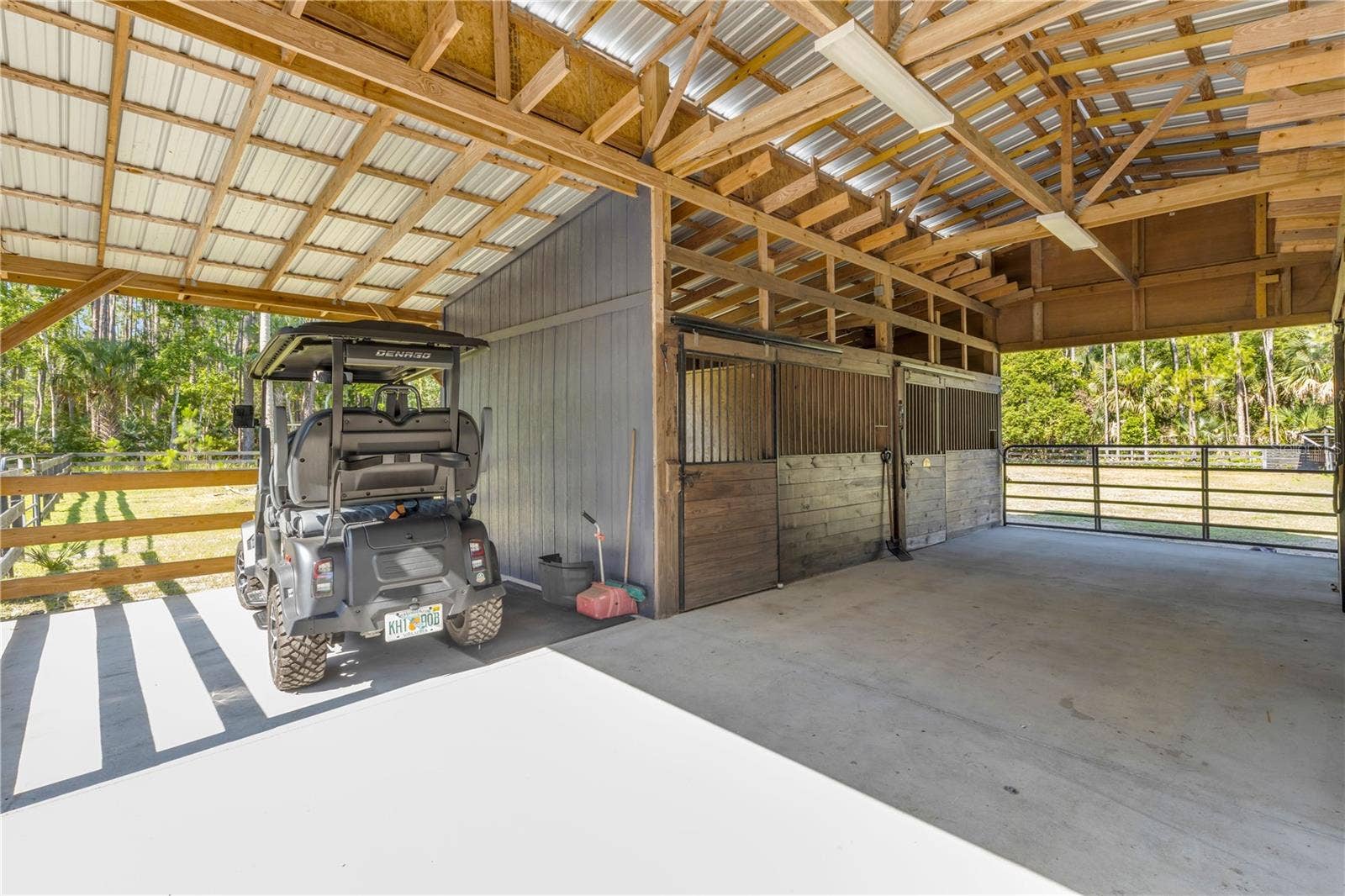 2195 W POINSETTIA DRIVE, Port Orange, FL 32128 2195 W POINSETTIA DRIVE, Port Orange, FL 32128