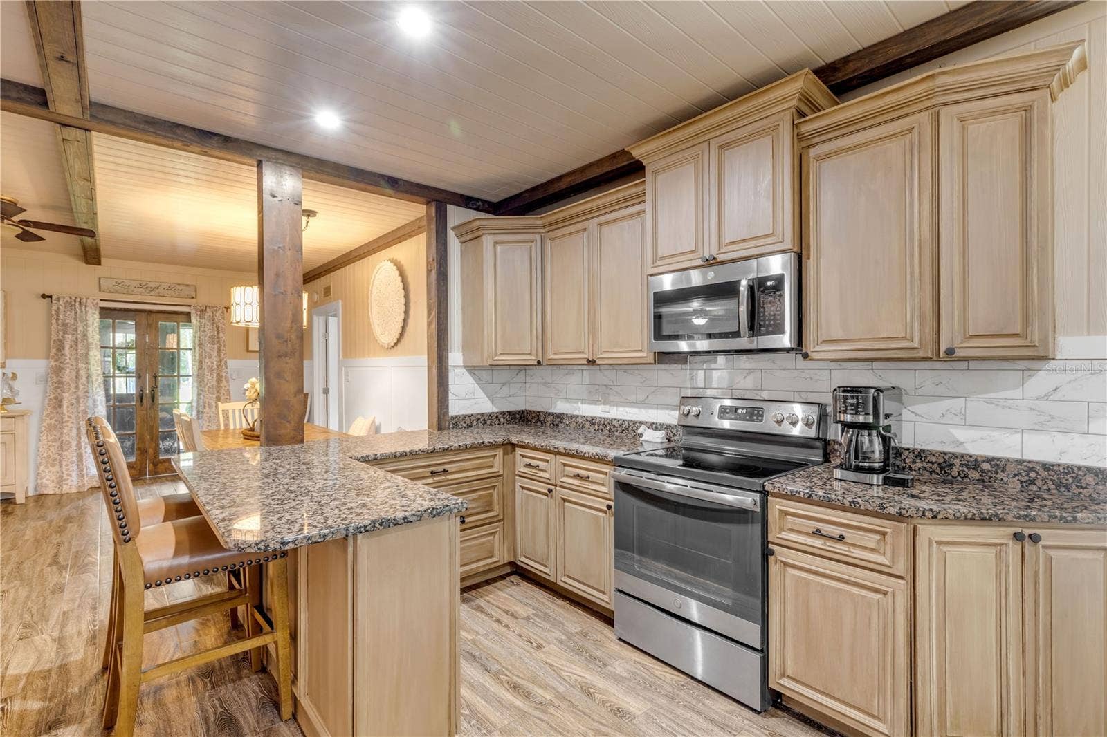 2195 W POINSETTIA DRIVE, Port Orange, FL 32128 2195 W POINSETTIA DRIVE, Port Orange, FL 32128