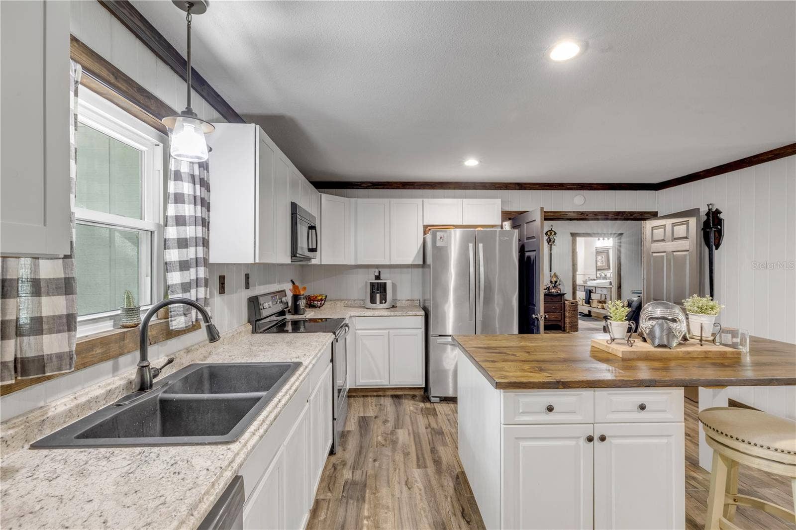 2195 W POINSETTIA DRIVE, Port Orange, FL 32128 2195 W POINSETTIA DRIVE, Port Orange, FL 32128