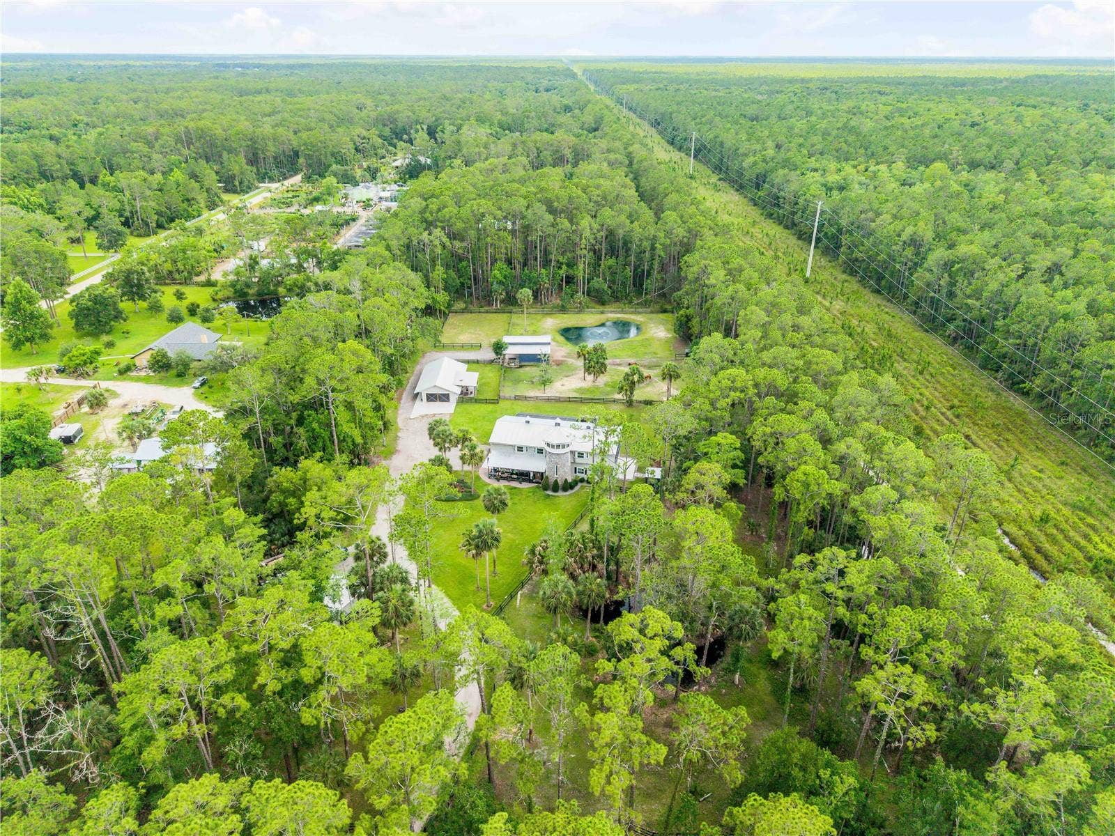 2195 W POINSETTIA DRIVE, Port Orange, FL 32128 2195 W POINSETTIA DRIVE, Port Orange, FL 32128