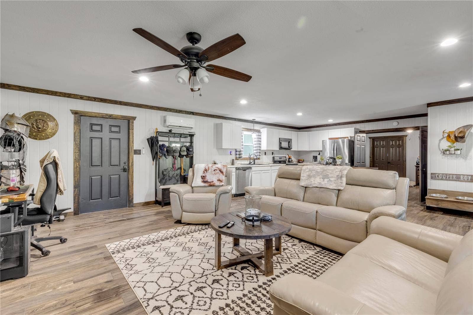 2195 W POINSETTIA DRIVE, Port Orange, FL 32128 Studio Living Room