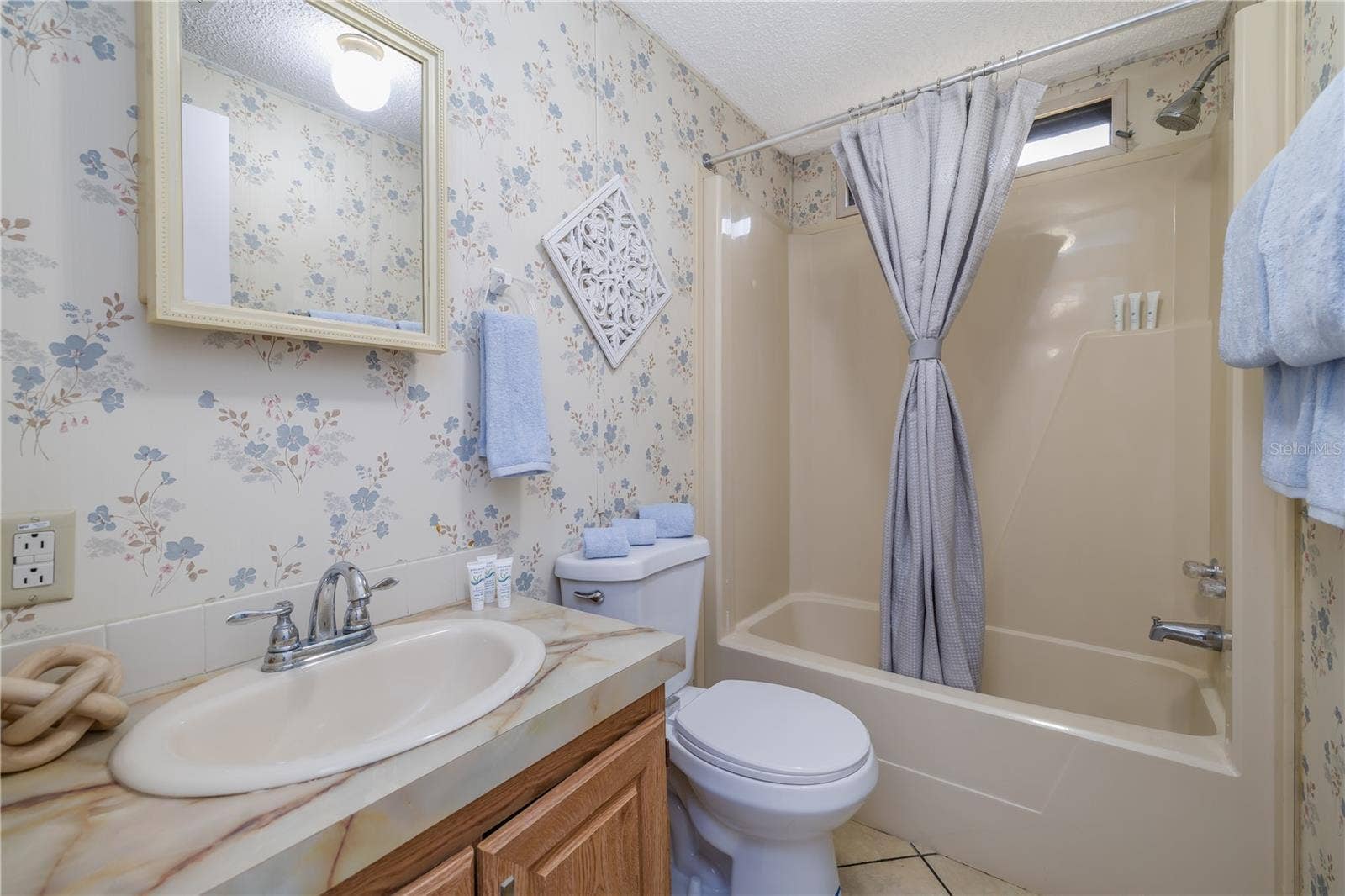 557 NEWTON ROAD, Port Orange, FL 32127 557 NEWTON ROAD, Port Orange, FL 32127