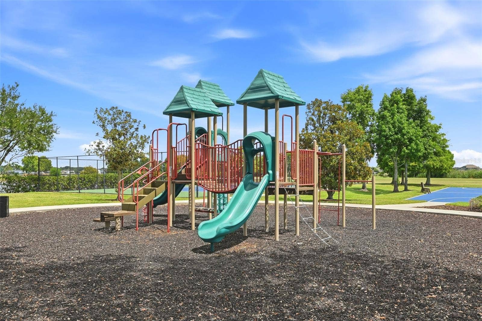 528 RAINBOW SPRINGS LOOP, Groveland, FL 34736