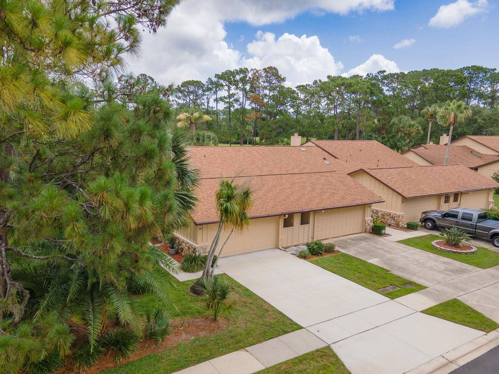 100 SEA PINES CIRCLE, Daytona Beach, FL 32114