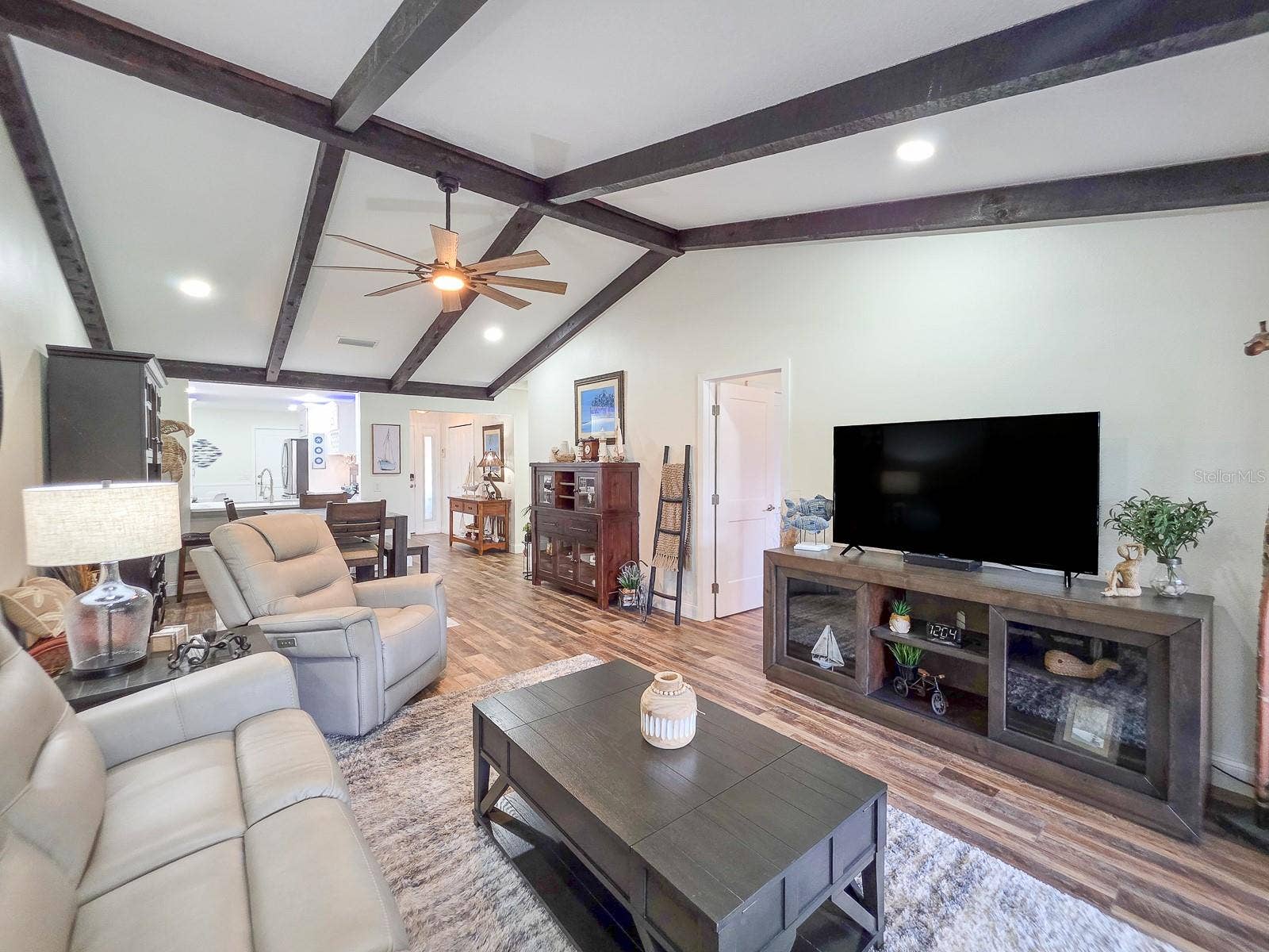100 SEA PINES CIRCLE, Daytona Beach, FL 32114