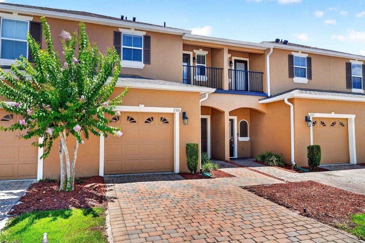 205 WENTWORTH GRANDE DRIVE, Daytona Beach, FL 32124 205 WENTWORTH GRANDE DRIVE, Daytona Beach, FL 32124